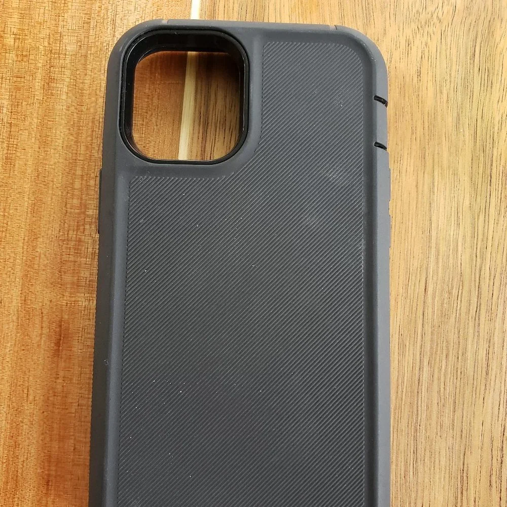 NWOT iPhone 14 pro max case